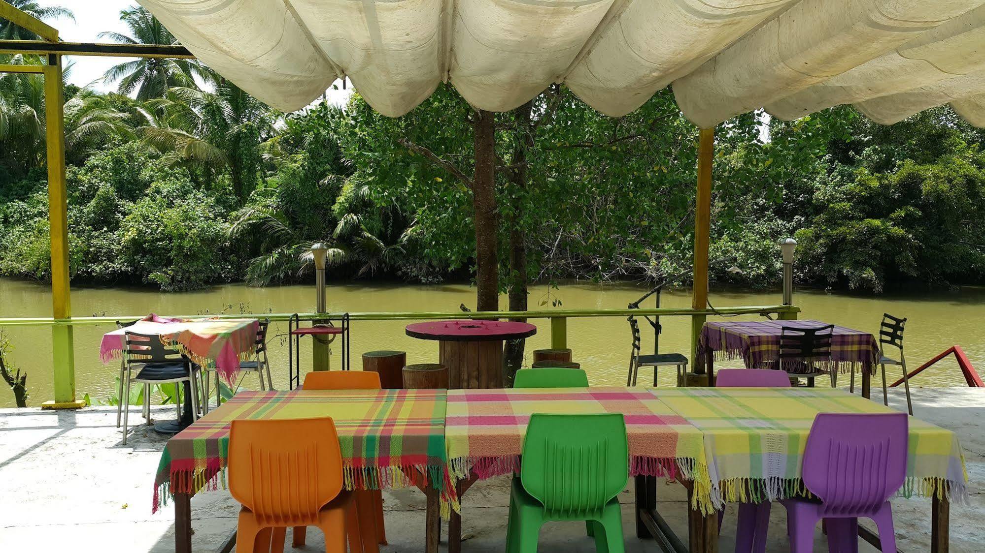Promtawan Resort Surat Thani Eksteriør billede